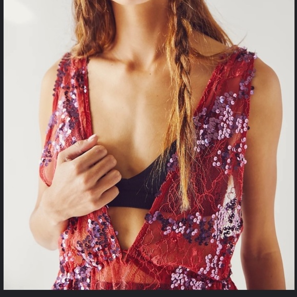 Free People ✨ Shimmer Stunner Slip - Picture 3 of 11